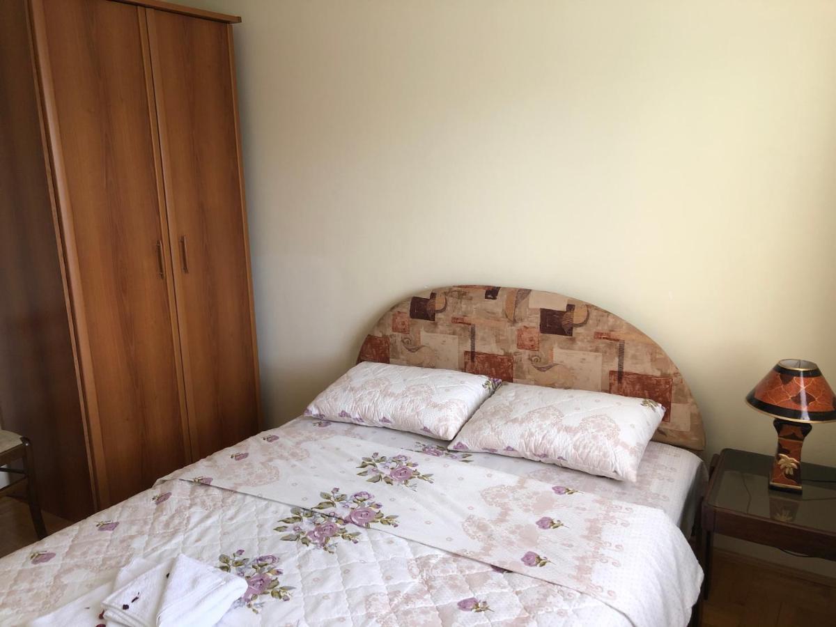 Apartman Djina Vrnjačka Banja Esterno foto